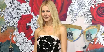 Girls' Night, Gwyneth Paltrow Selfie Bareng Gwen Stefani!