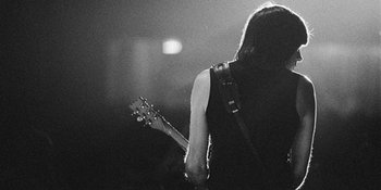 Gitar Johnny Ramone Laku Dengan Harga Fantastis!