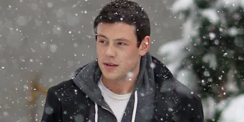'GLEE' Rilis Video Menyentuh Untuk Mengenang Cory Monteith