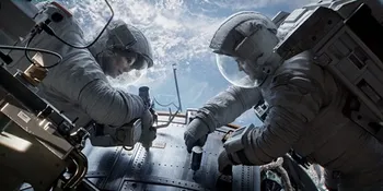 'GRAVITY' Dipuji Sebagai Film Tema Luar Angkasa Terbaik