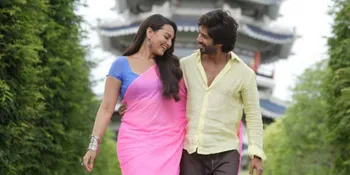 Hadiri Pesta Ultah Shahid Kapoor, Sonakshi Sinha Hindari Wartawan