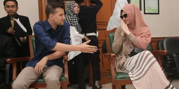 Hal Terakhir Yang Diminta Stuart Collin Sebagai Suami Risty Tagor