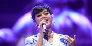 Hamil, Andien & Suami Sering Ngobrol Bareng Dengan Calon Bayi