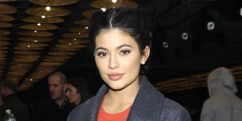 Hamil Duluan, Kylie Jenner Tak Mau Nikah Dengan Travis Scott?