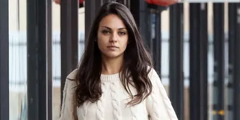 Hamil Tua, Mila Kunis Jalan Sendiri Tanpa Ditemani Ashton Kutcher