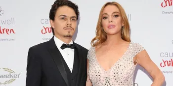 Hampir Dibunuh Kekasih, Lindsay Lohan Masih Pakai Cincin Tunangan