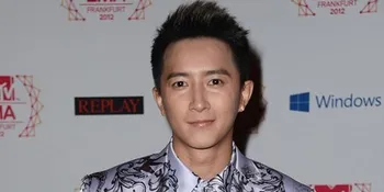Han Geng Raih Best Worldwide Act di MTV EMA 2012