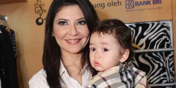 Hari Kartini, Tamara Bleszynski Dapat Surprise Dari Kenzou