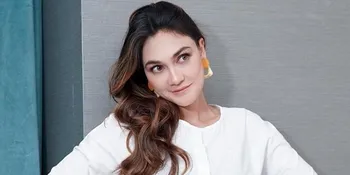 Hari Ulang Tahun, Luna Maya Nge-Gym Pagi-Pagi Bareng Sang 'Suami'!