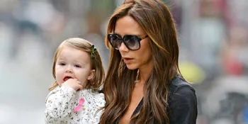 Harper Seven Beckham Ketahuan Ngupil di Depan Umum