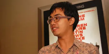 Heboh Reuni AADC, Mamet Malah Terjebak di Bandara Singapura