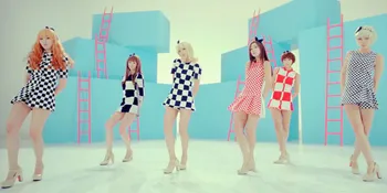 Hello Venus Tampil Super Cute di MV Comeback