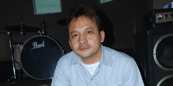 Hidup Royal, Dukun S Punya Kristal 1 Miliar?