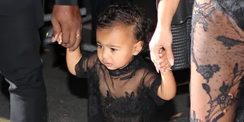 Hii... Senyum North West Kali Ini Benar-Benar Menyeramkan