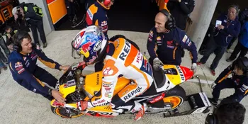 'HITTING THE APEX', Kisah Para Pembalap Moto GP Dalam Dokumenter