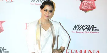 Hot Mom Modis! Begini Gaya Kajol Saat Berduaan Dengan Sang Putra