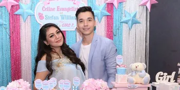 Hot Young Daddy, Stefan William Belajar Mandikan Anaknya Yang Masih Bayi