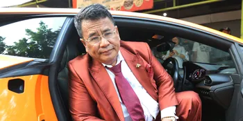 Hotman Paris Bandingkan Kemeja Farhat Abbas dengan Kaos Kaki Nikita Mirzani