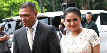 Hubungan Baik, KD & Mantan Istri Raul Lemos Bertemu - Foto Bareng