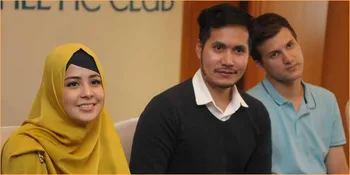 Hubungan Stuart Collin - Risty Tagor Dibantu Teman Kos