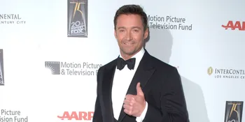 Hugh Jackman Nyanyikan 'Who Am I' Dari Wolverine: The Musical