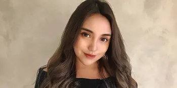 Ibadah di Gereja, Salmafina Sunan Mendadak Kabur Usai Melihat Wartawan