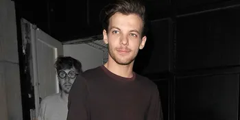 Ibu Bayi Louis Tomlinson Tak Izinkan Putranya Dirawat Pacar Ayah