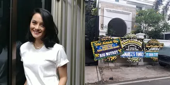Ibunda Tutup Usia, Rumah Ririn Ekawati Tampak Sepi Meski Ada Beberapa Karangan Bunga