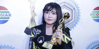 Idolakan Via Vallen, Anak Astrid Tiar Sampai Ikutan Potong Poni