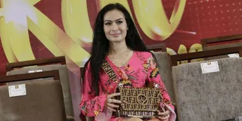 Iis Dahlia Punya Sebutan Khusus Untuk Haters Media Sosial