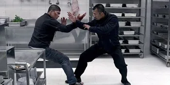 Iko Uwais Cari Uang Dengan 'Digebukkin' Terlebih Dahulu