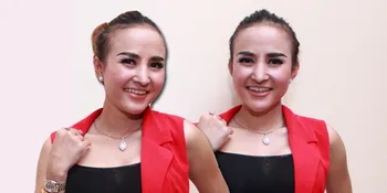 Ikut Arisan Sosialita, Cynthiara Alona Tak Lupa Sedekah