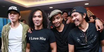 Ikut Teatrikal Manusia Istana, Slank Bawakan Puisi Yang Dilagukan