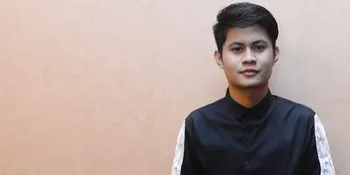 Ikut Tiara Dewi Berbagi Dengan Anak Yatim, Esal Revano Terharu