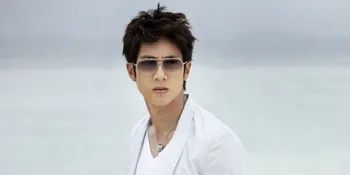 Imlek Pertama Wu Chun Mengenalkan Anaknya Pada Keluarga