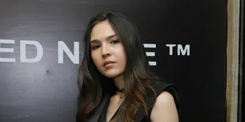 Impian Olivia Jensen, Natalan di New York & Kembali ke Masa Kecil