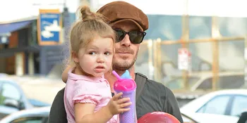 Imut Menggemaskan! Inilah Wajah Lucu Harper Beckham Saat Ngantuk