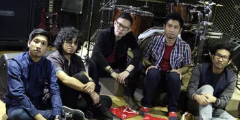 Indonesia (Bersatulah), Persembahan Samsons Untuk Jokowi