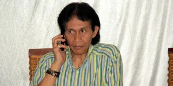 Indonesian Drummers Beri Awards Pada Drummer Legendaris