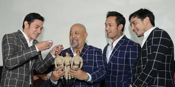 Indro Warkop & Vino Berkaca-Kaca di Premier 'WARKOP REBORN'