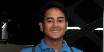 Ingat Dengan Gambar Jadul Yang Identik Dengan Dwi Andhika Ini?