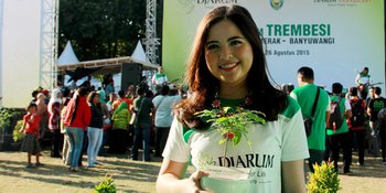 Ingin Sejukkan Situbondo, Tasya Kamila Ikut Tanam Pohon Trembesi