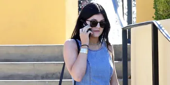 Ingin Seperti Kim Kardashian, Kylie Jenner Operasi Plastik?