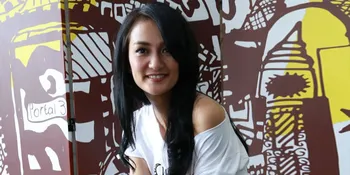 Ini Alasan Atiqah Hasiholan Pilih Asuransi Syariah