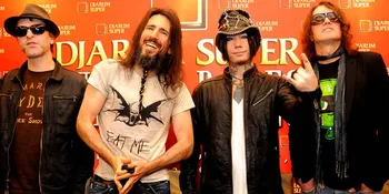 Ini Dia Penyebab Ditundanya Konser Guns N Roses