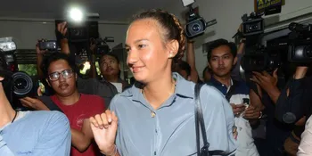 Ini Pengakuan Nadine Chandrawinata Soal Senpi Ilegal Aa Gatot