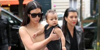 Inikah Bukti Jika Kim Kardashian & Putrinya Benar-Benar Mirip?