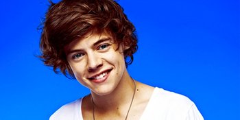Inikah Pacar Baru Harry Styles?