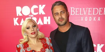 Inikah Rencana Pernikahan Lady Gaga - Taylor Kinney?