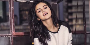 Inilah Makna Cincin di Jari Manis Selena Gomez, Tunangan?